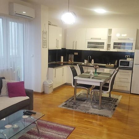 Fantasy Apartment Τούζλα Εξωτερικό φωτογραφία