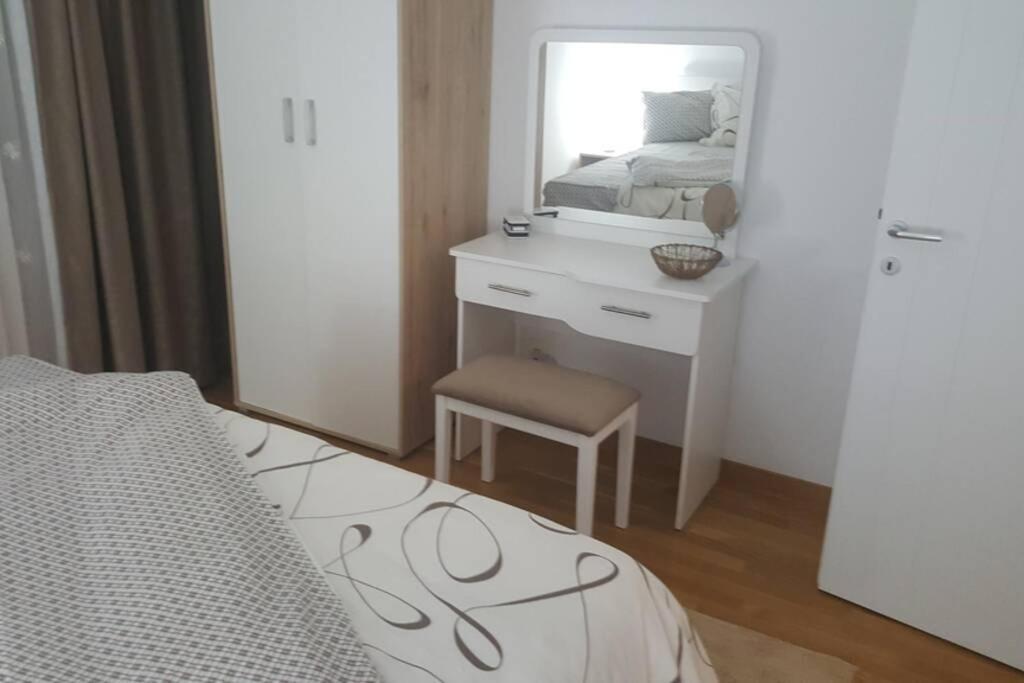 Fantasy Apartment Τούζλα Εξωτερικό φωτογραφία